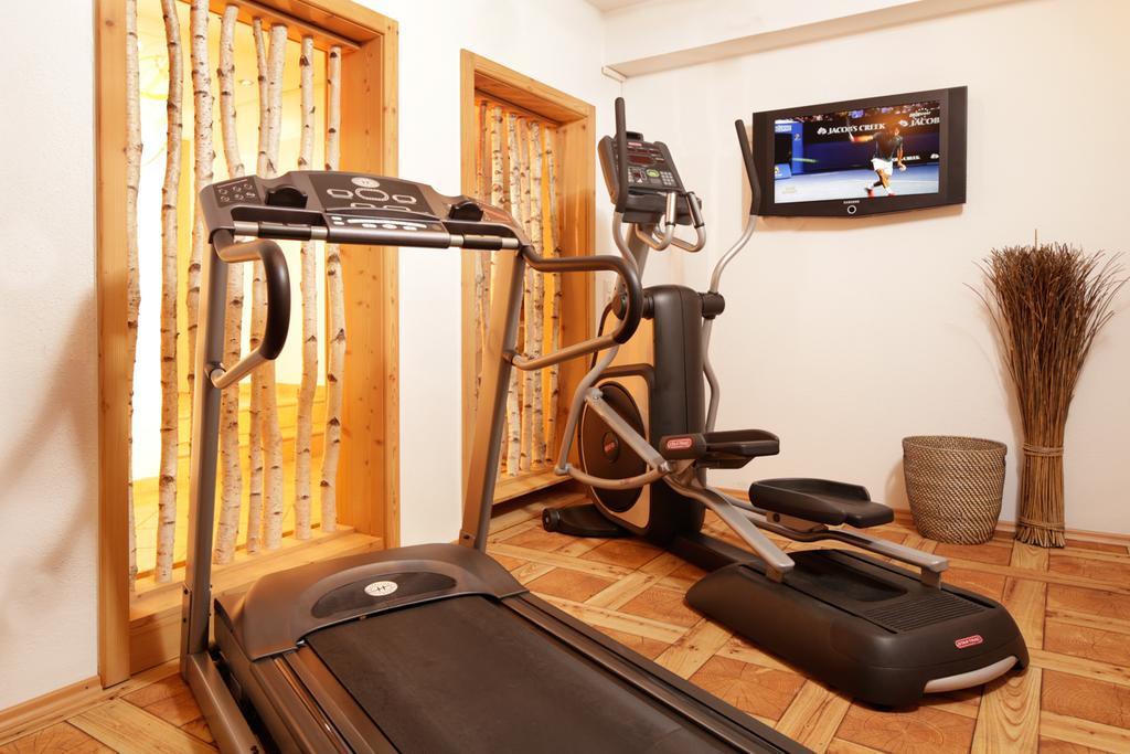 "Viktoria Ferienhaus" - Annehmlichkeiten Von 4-Sterne Familien-Und Wellnesshotel Viktoria Koennen Mitbenutzt Werden オーベルストドルフ エクステリア 写真